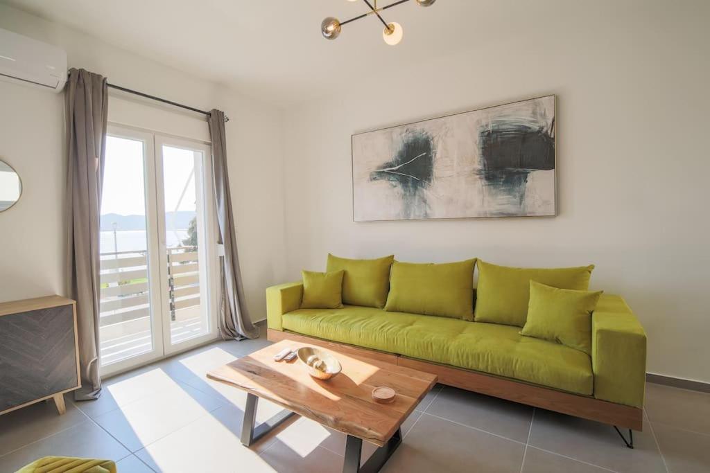 *Oasis* Best View Jacuzzi New Central Apartment Volos Ngoại thất bức ảnh